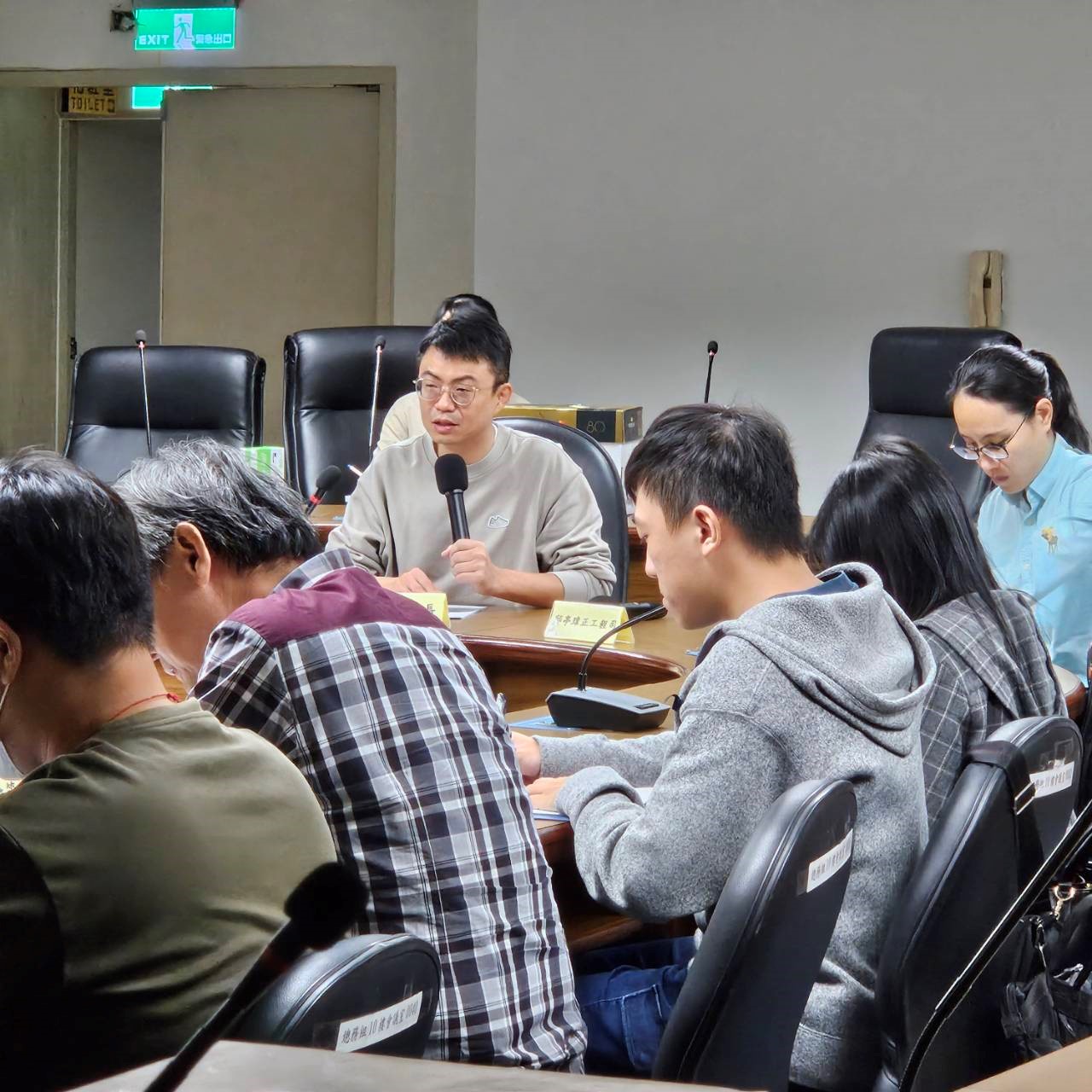 本次研商會議由農田水利署規畫科張光耀科長主持